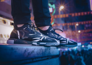 Alternative view of Giày Adidas JUICE x NMD_Racer Primeknit 'Juice' DB1777