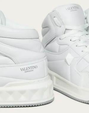 Giay Valentino Garavani ONE STUD Mid-Top nappa Sneaker XY2S0E63NWN0BO