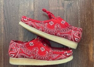Giay Clarks x Supreme Wallabee Bandana 'Red' 261-42399