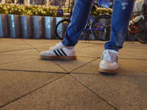 Giay Adidas Gradas 'White Sub Green Gum' FW7208