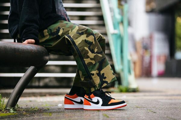 Giày Nike Air Jordan 1 Low GS 'Shattered Backboard' 553560-128 - Ảnh 6