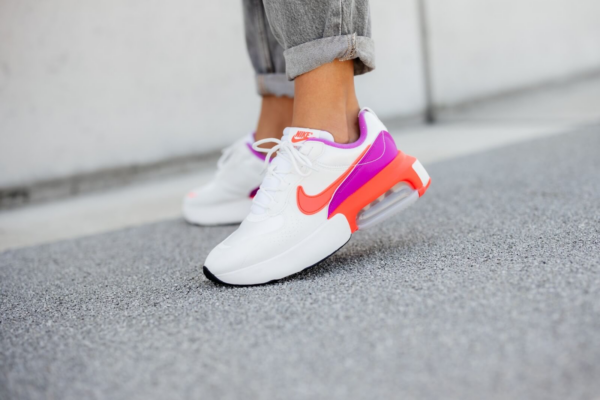 Giày Nike Wmns Air Max Verona 'White Crimson Purple' CZ6156-100 - Ảnh 7