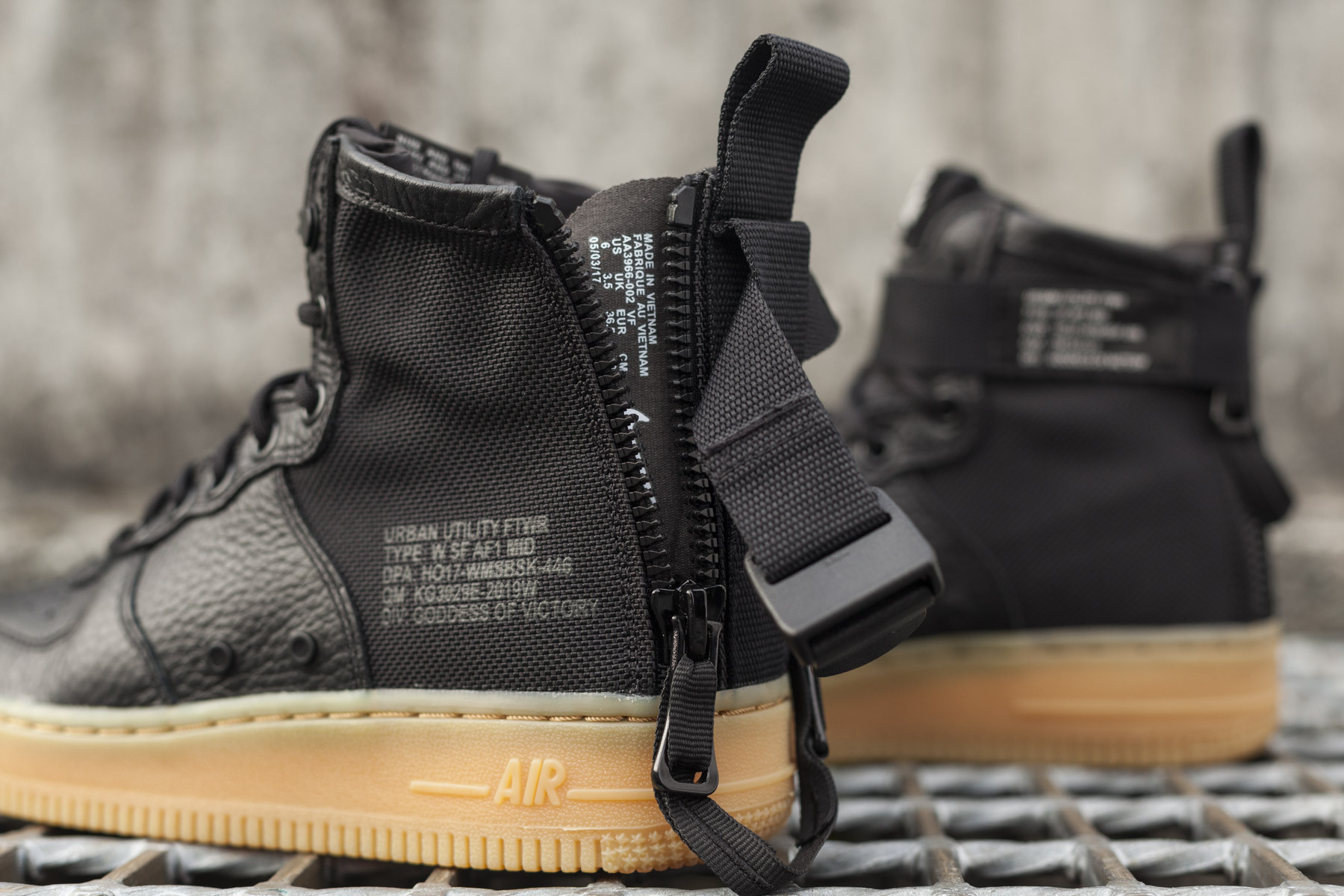 Giày Nike SF Air Force 1 Mid 'Black Gum' AA3966-002 - Ảnh 2