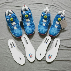 Alternative view of Giày Reebok Atmos x Packer x InstaPump Fury Doraemon BS7368
