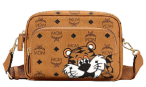 Túi MCM Klassik Crossbody in New Year Tiger Visetos MMRCSXL01CO001