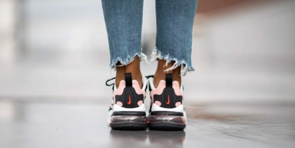 Giày Nike Air Max 270 React 'Black White Bleached Coral' (W) AT6174-005 - Ảnh 3