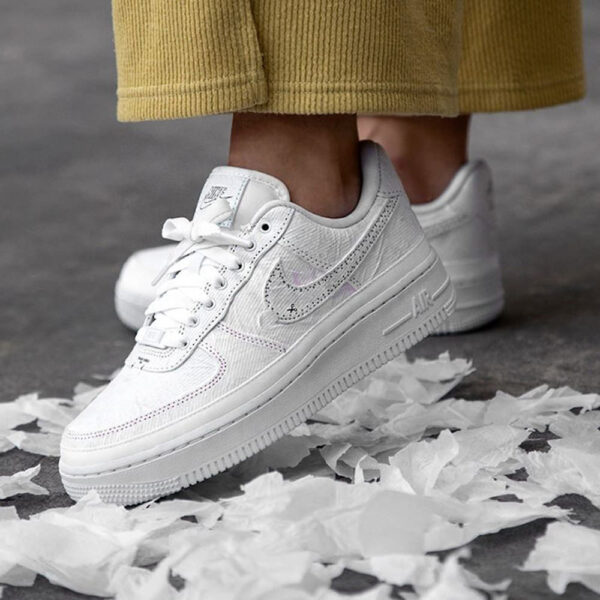 Giày Nike Wmns Air Force 1 Low LX 'Reveal' CJ1650-100 - Ảnh 2