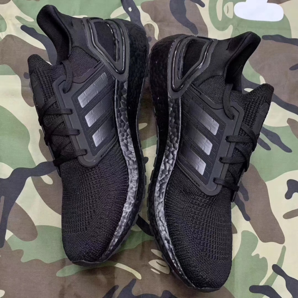 Giày Adidas UltraBoost 20 J 'Triple Black' FW9800 - Ảnh 4