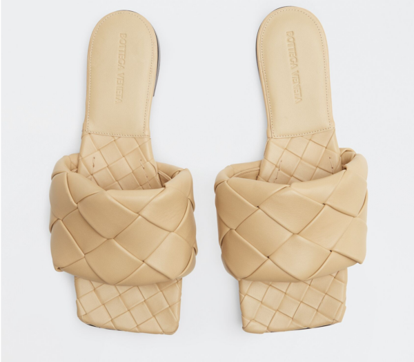 Dép Bottega Veneta Lido Flat Sandal 'Cane Sugar' 608853VBSS02624 - Ảnh 2
