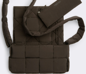 Tui Bottega Veneta Padded Tech Cassette 'Fondant' 628951VBO812145