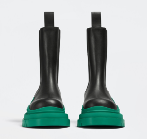 Giay Bottega Veneta Tire Chelsea Boot 'Black Acid Turquoise' 630284VBS501489