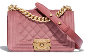 Túi Chanel Small Boy Handbag Velvet Gold Metal Pink A67085-B02302-N5967
