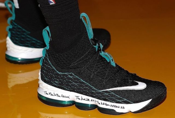 Giày Nike LeBron 15 'Griffey' PE AR5126-001 - Ảnh 4