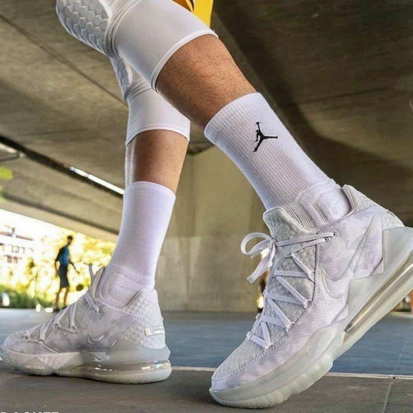 Giày Nike LeBron 17 Low 'White Camo' CD5007-103 - Ảnh 2