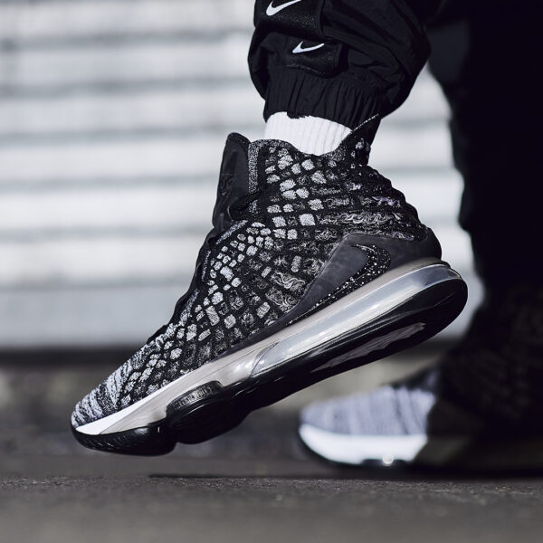 Giày Nike LeBron 17 'In The Arena' BQ3177-002 - Ảnh 2