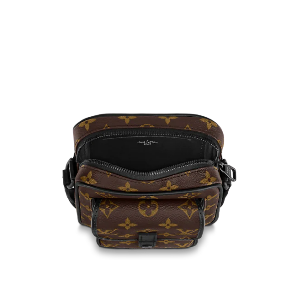 Túi Louis Vuitton Christopher Wearable Wallet M69404 - Ảnh 4