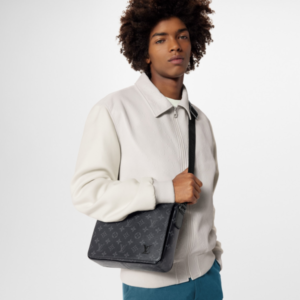 Tui Louis Vuitton District PM Messenger Bag 'Black' M46255