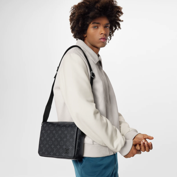 Tui Louis Vuitton District PM Messenger Bag 'Black' M46255