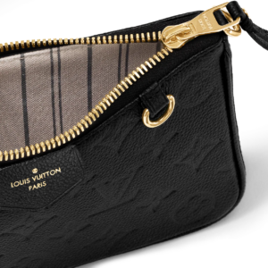 Tui Louis Vuitton Easy Pouch On Strap 'Black' M80349