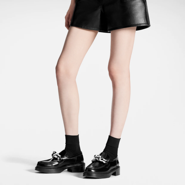 Giay Louis Vuitton x YK Academy Loafers 'Black' 1AB9JW