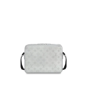 Alternative view of Túi Louis Vuitton Outdoor Messenger M30243