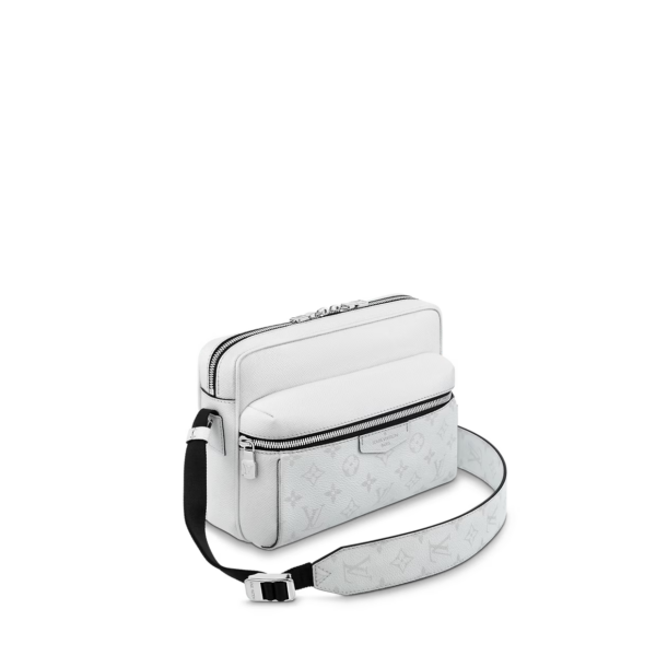 Tui Louis Vuitton Outdoor Messenger Bag 'Optic White' M30873