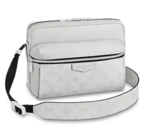 Túi Louis Vuitton Outdoor Messenger M30243