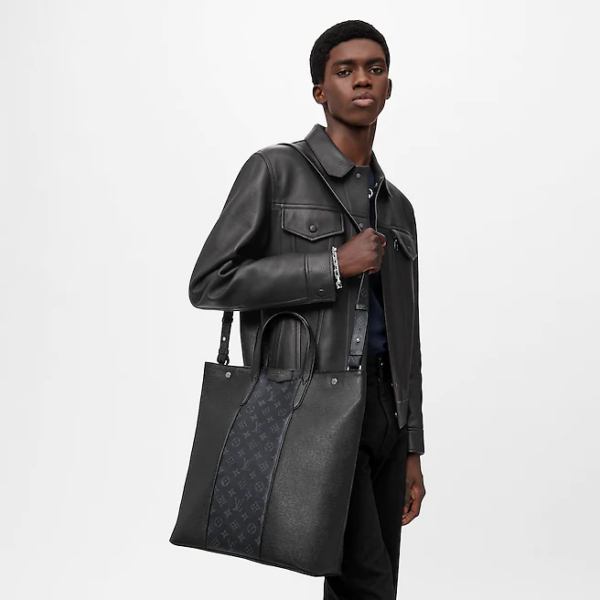 Túi Louis Vuitton Outdoor Tote Bag M30431 - Ảnh 7