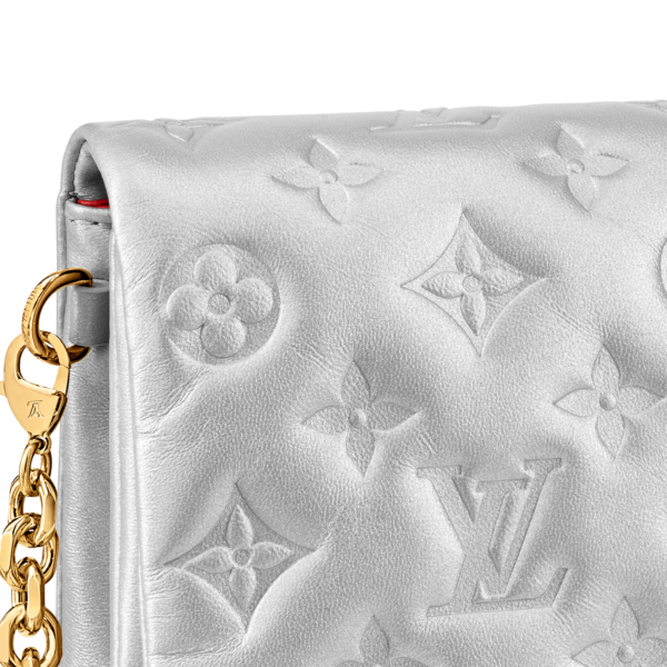 Tui Louis Vuitton Pochette Coussin 'White' M82017