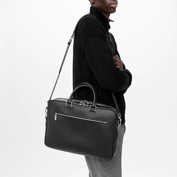 Tui Louis Vuitton Porte-Documents 'Taiga' M33441