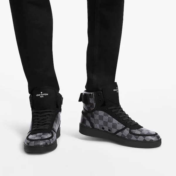 Giay Louis Vuitton Rivoli Trainer Boot "Black Grey" 1A44W7
