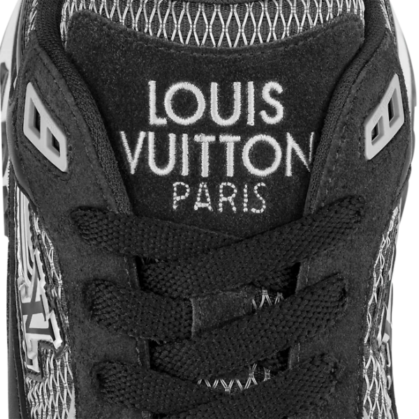 Giay Louis Vuitton Run Away Trainers "Black" 1A9J1E