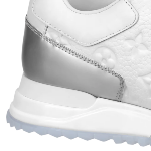 Giay Louis Vuitton Run Away Trainers "White" 1A8V4J