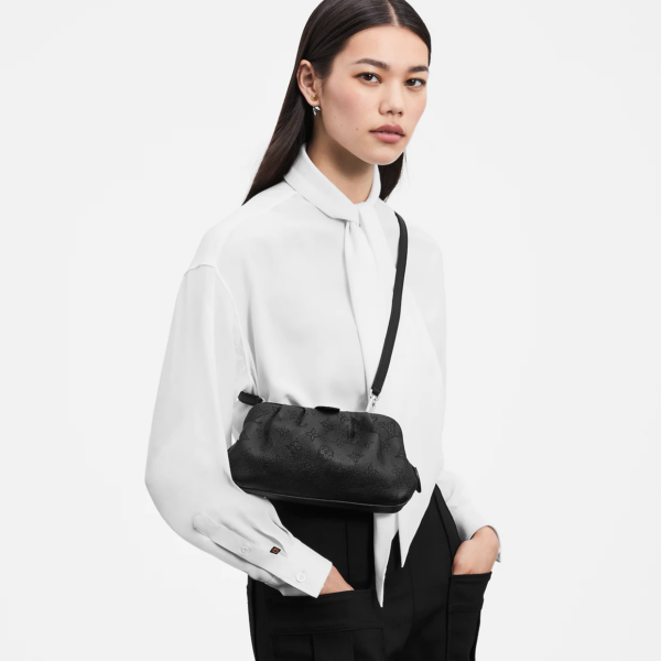 Tui Louis Vuitton Scala Mini Pouch 'Black' M80093