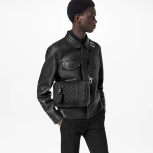 Tui Louis Vuitton Sirius Messenger 'Black' N45286