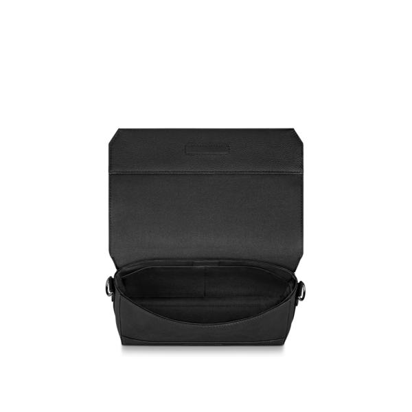 Tui Louis Vuitton Takeoff Messenger 'Black' M57080