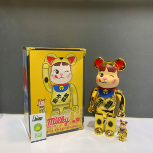 Alternative view of Mô hình Bearbrick Lucky Cat 100% & 400%