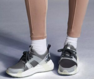 Giay Moncler Lunarove Trainers 'Gray' I109B4M00050M1418926