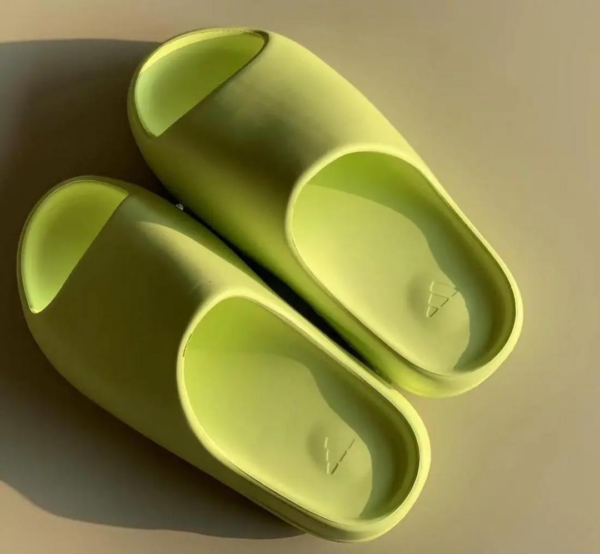 Dép Adidas Yeezy Slide ‘Glow Green’ GX6138 - Ảnh 6