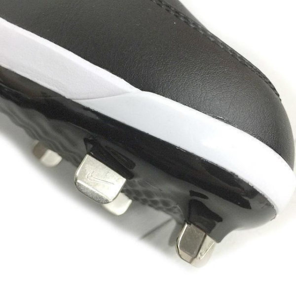 Giay Nike Air Jordan 1 Retro Metal 'Black White' AV5355-001