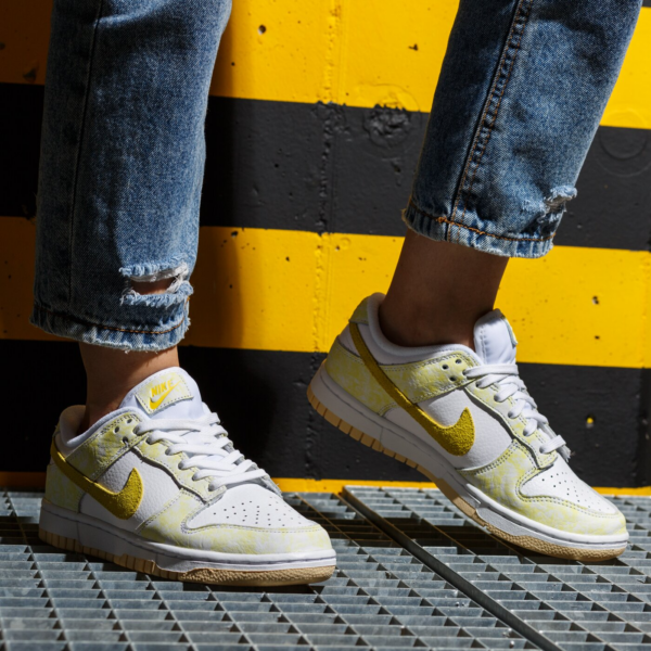 Giày Nike Wmns Dunk Low OG 'Yellow Strike' DM9467-700 - Ảnh 3