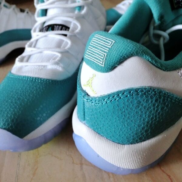 Giày Nike Air Jordan 11 Retro Low GS 'Aqua Safari' 580521-143 - Ảnh 5