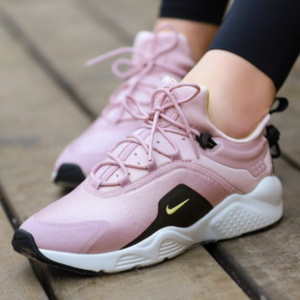 Alternative view of Giày Nike Wmns Air Huarache City Move 'Plum Chalk' AO3172-500