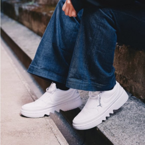 Alternative view of Giày Nike Air Jordan 1 Jester XX Low Laced Triple White CI7815-100