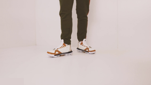 Giày Nike LeBron 16 'Air Trainer Medicine Ball' CD7089-100 - Ảnh 3