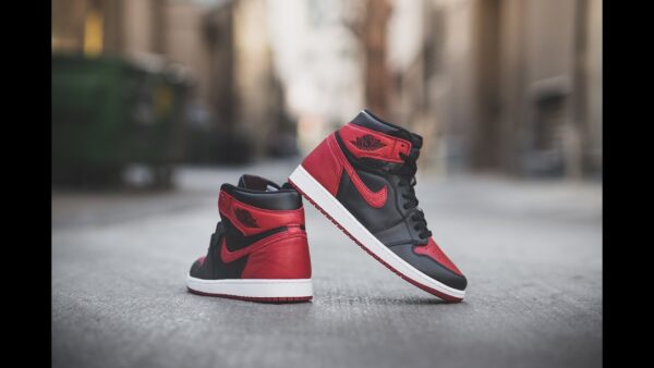 Giày Nike Air Jordan 1 Retro 'Bred' (2013) 555088-023 - Ảnh 6