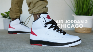 Giay Nike Air Jordan 2 Retro OG 'Chicago' DX4400-106