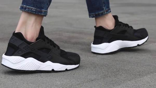 Giày Nike Wmns Air Huarache Run 'Black White' 634835-006 - Ảnh 7