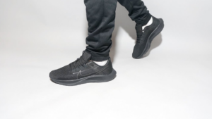 Alternative view of Giày Nike Air Zoom Pegasus 38 'Black' CW7356-001