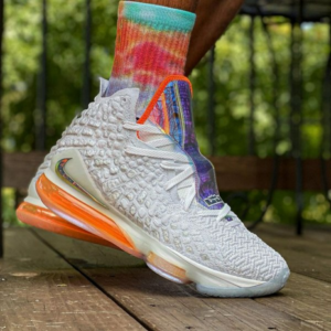 Alternative view of Giày Nike LeBron 17 LMTD EP 'Future Air' CT3853-100